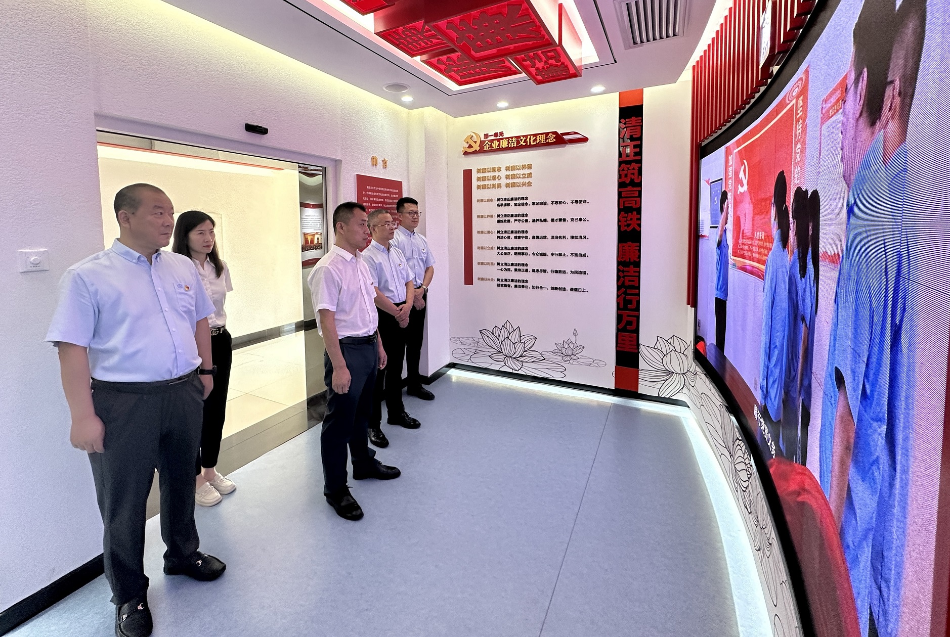 071691369941864923.jpeg 廉潔展廳1.jpg